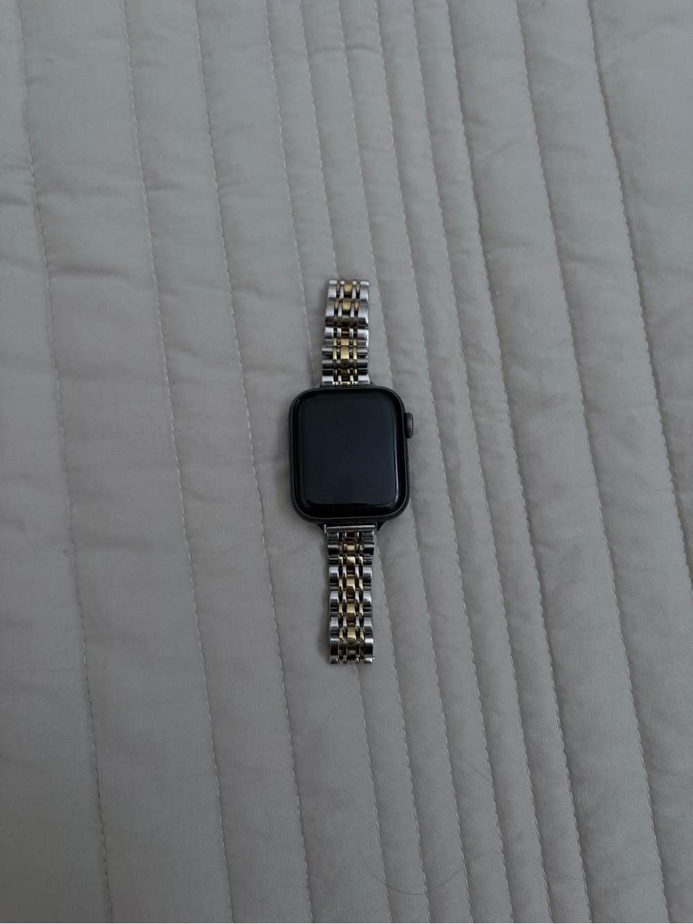 Apple Watch - Picture 2 of 5